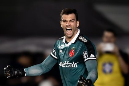 Feliz em poder ajudar meus companheiros para sairmos de campo com a classificacao Seguir trabal