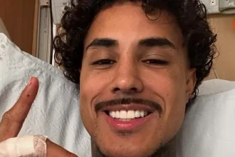 mc livinho publicou foto durante internacao em hospital 1753826705444 v2 900x506.jpg