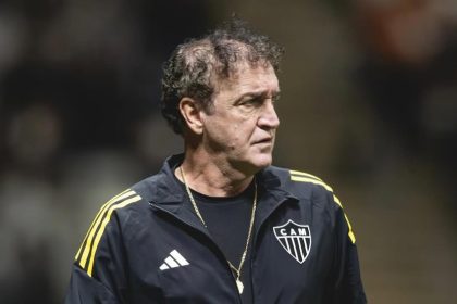 Cuca nao e mais o tecnico do Atletico. A saida do treinador e de Cuquinha seu irmao e auxiliar e1756491091169