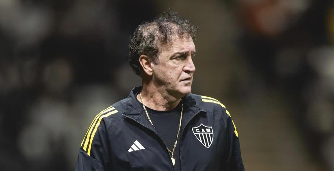 Cuca nao e mais o tecnico do Atletico. A saida do treinador e de Cuquinha seu irmao e auxiliar e1756491091169