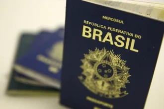 Falta de verba ameaça emissão de passaportes e preocupa viajantes 1 passaporte 29886825