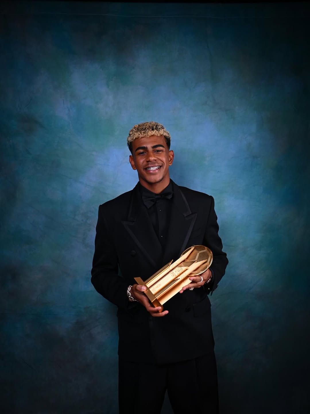 Lamine Yamal compra mansão que foi de Piqué e Shakira, avaliada em R$ 67 milhões Reprodução/Instagram/@lamineyamal