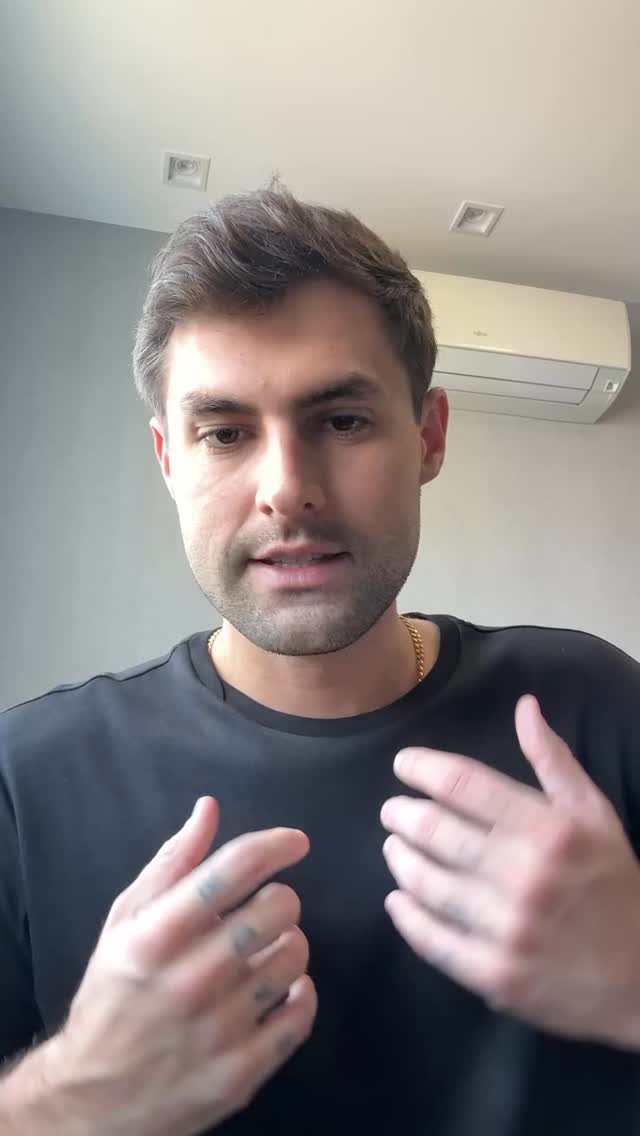 Reprodução/Instagram/@rezende