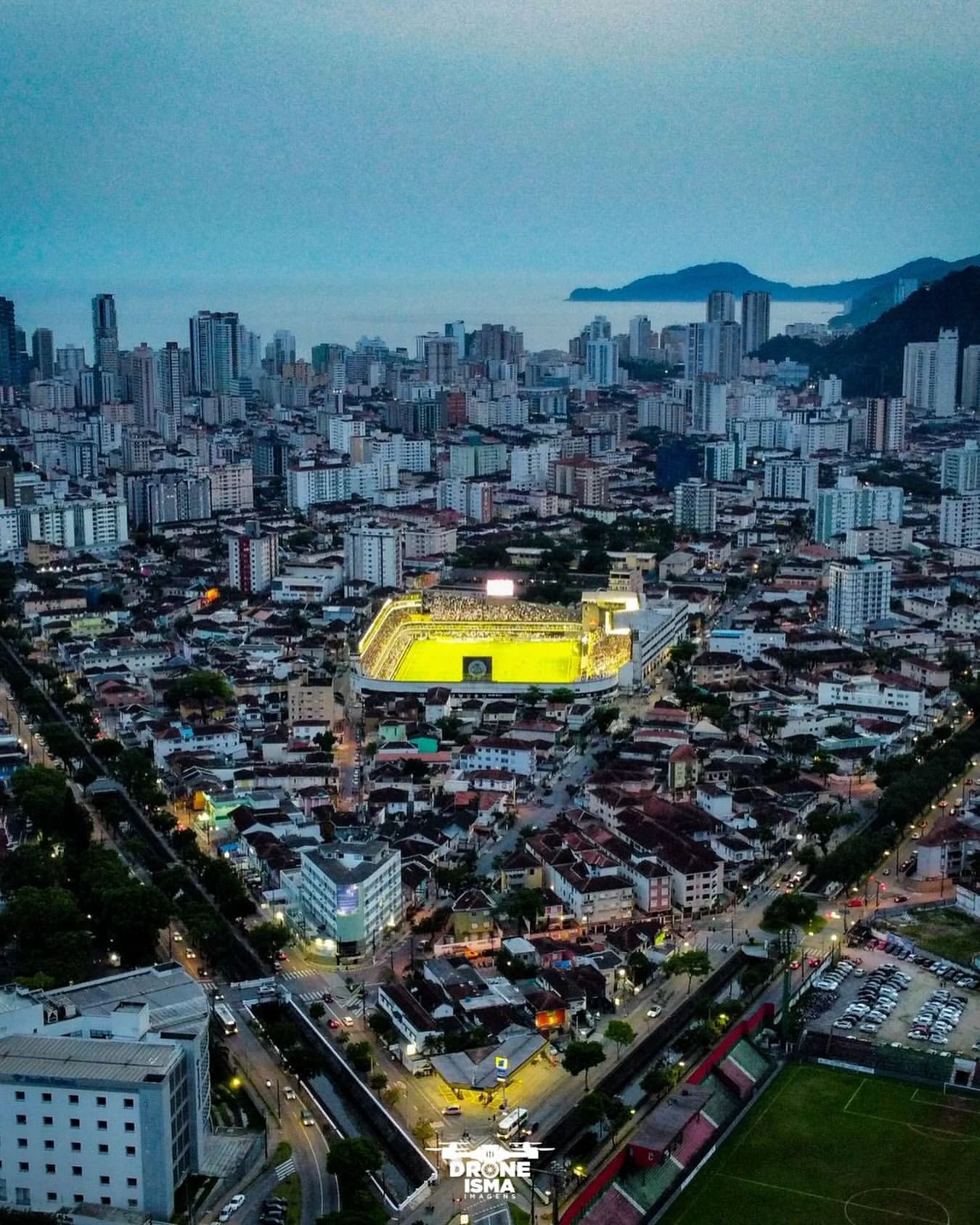 Santos x Vitória: Saiba tudo sobre o confronto direto contra o Z-4 SaveClip.App 568268600 18532009108031991 5939393464215555473 n