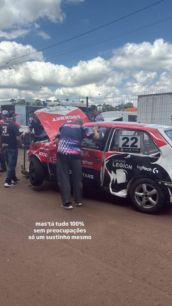 Caio Castro sofre acidente de carro durante treino de automobilismo SaveClip.App 575294613 18545702317004952 4219155832987329821 n