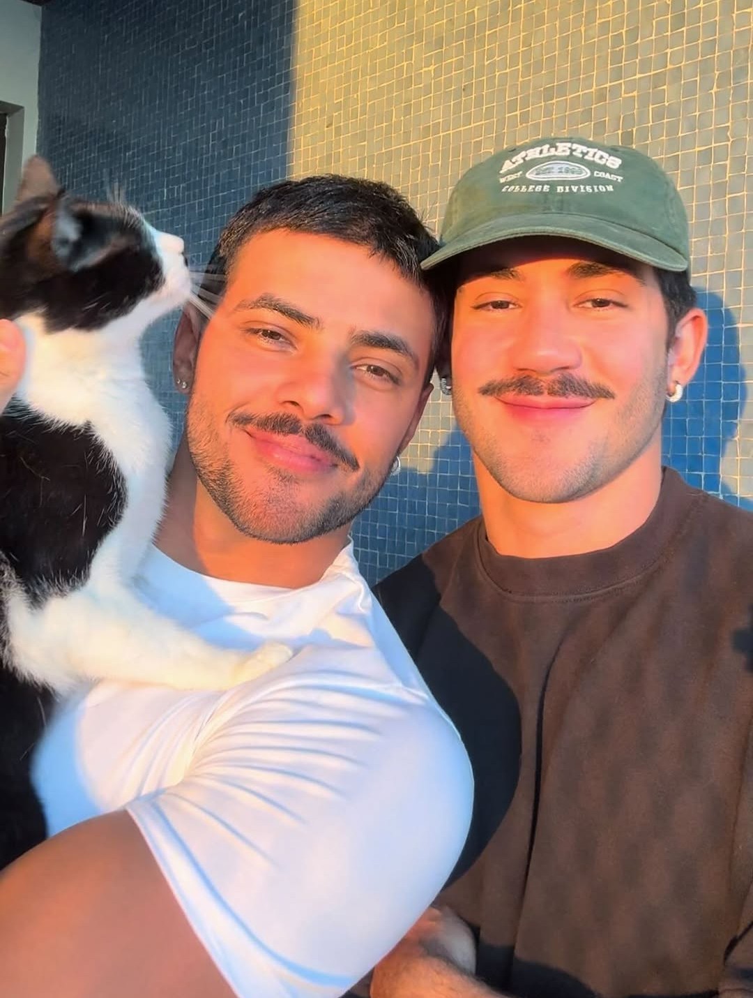 Influenciadores Vittor Fernando e Gabriel Fuentes são baleados em tentativa de assalto Reprodução/Instagram/@vittorfernando