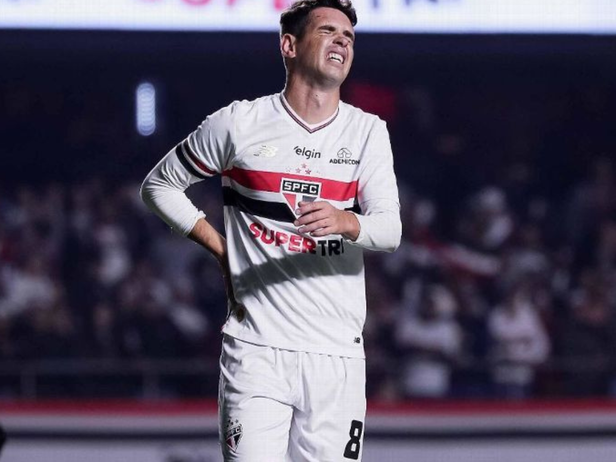 Após susto com Oscar, relembre jogadores que enfrentaram problemas cardíacos no futebol H9MYxLvg Design sem nome 76