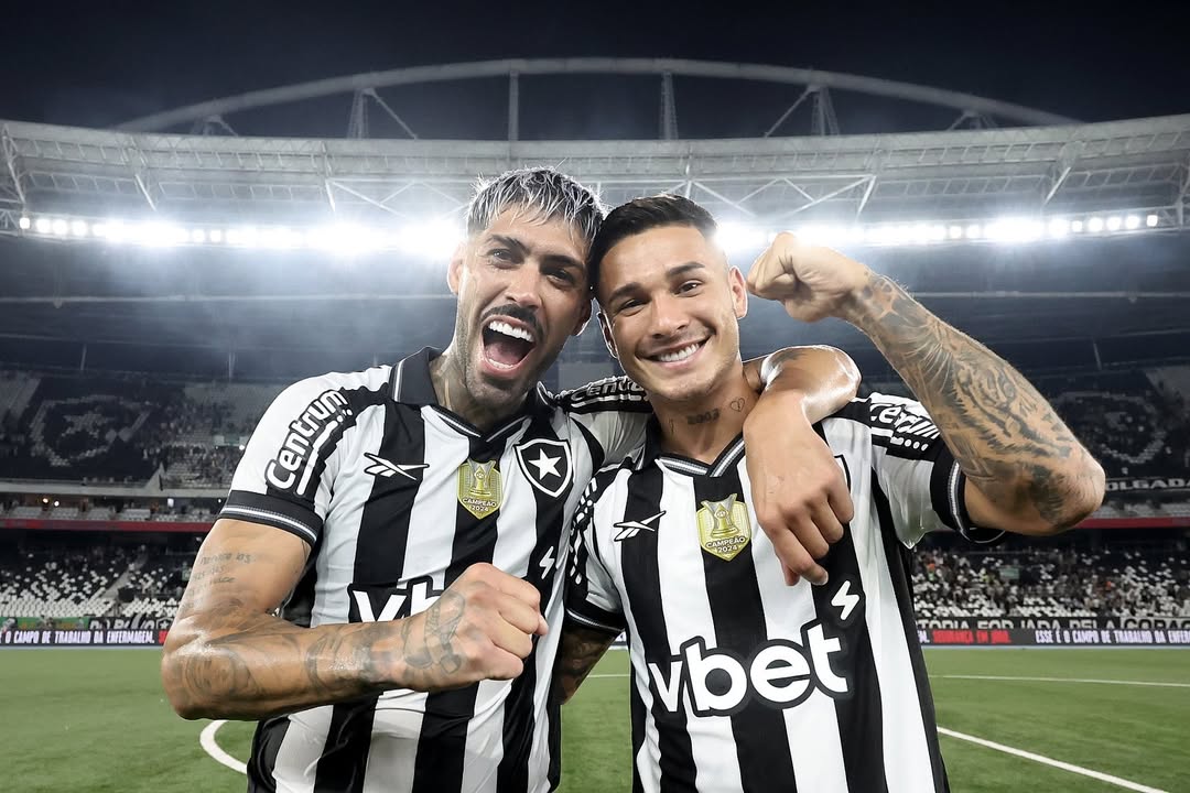 Botafogo x Vasco: Fogão goleia e acende alerta para Diniz e companhia SaveClip.App 574242468 18541109788012637 6494484294070889183 n