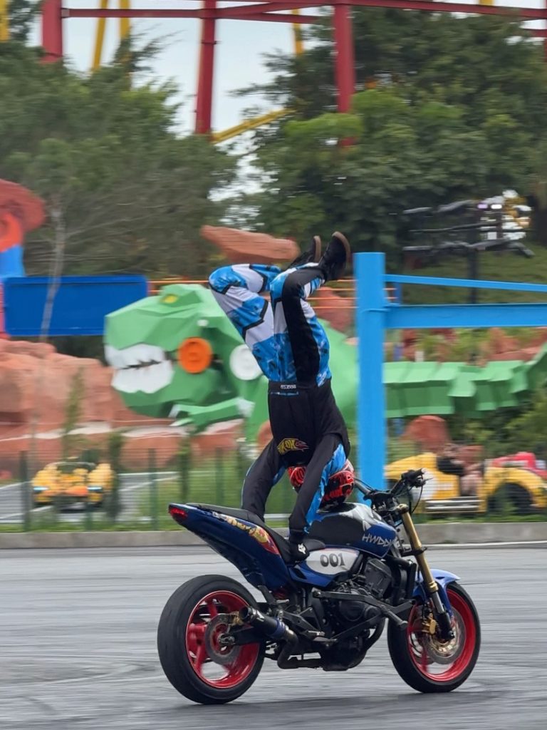 Piloto Lurrique Ferrari morre após acidente durante show no Beto Carrero World SaveClip.App 581225633 18541205422056330 5053811700279195474 n 1