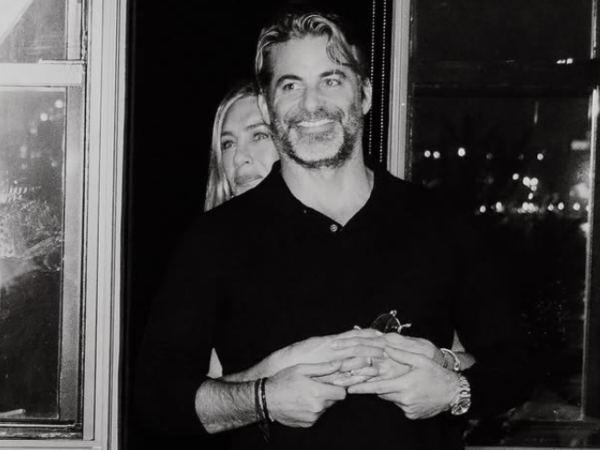 Jennifer Aniston confirma namoro ao postar primeira foto com o novo companheiro foto jennifer aniston confirma namoro ao postar primeira foto com namorado amor querido 1