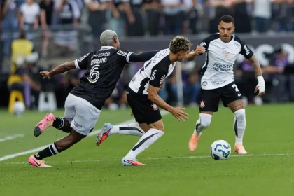 Corinthians e Botafogo empatam em duelo movimentado pelo Brasileirão 20251130 173533 2342593 3103 1920x1372 1
