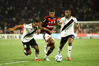 Rio decreta ponto facultativo por jogos decisivos de Flamengo e Vasco Bruno Henrique PH Flamengo Vasco scaled aspect ratio 512 320