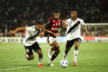 Rio decreta ponto facultativo por jogos decisivos de Flamengo e Vasco Bruno Henrique PH Flamengo Vasco scaled aspect ratio 512 320