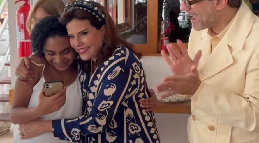 Filha de Glória Maria é crismada e comemora com almoço promovido por Narcisa Captura de tela 15 12 2025 11196 www.cnnbrasil.com .br