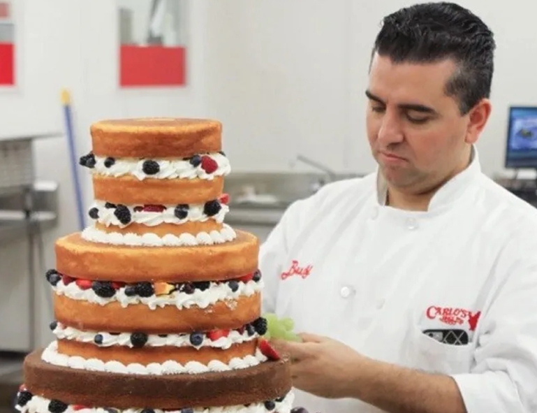 Carlo’s Bakery lança versão natalina dos clássicos Cannoli e Lobster Tail Lobster Tail, bolo e sobremesa