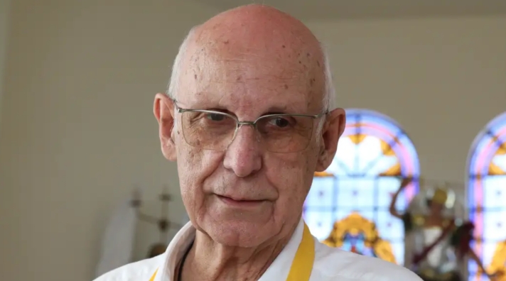 Padre Júlio Lancellotti é afastado das redes sociais e deixa de transmitir missas Captura de tela 16 12 2025 15389 veja.abril .com .br