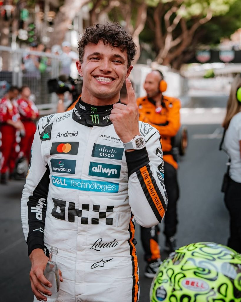 Lando Norris encerra domínio de Verstappen e conquista título mundial da Fórmula 1 em 2025 SaveClip.App 501466189 18505913242027884 7398524362447886856 n