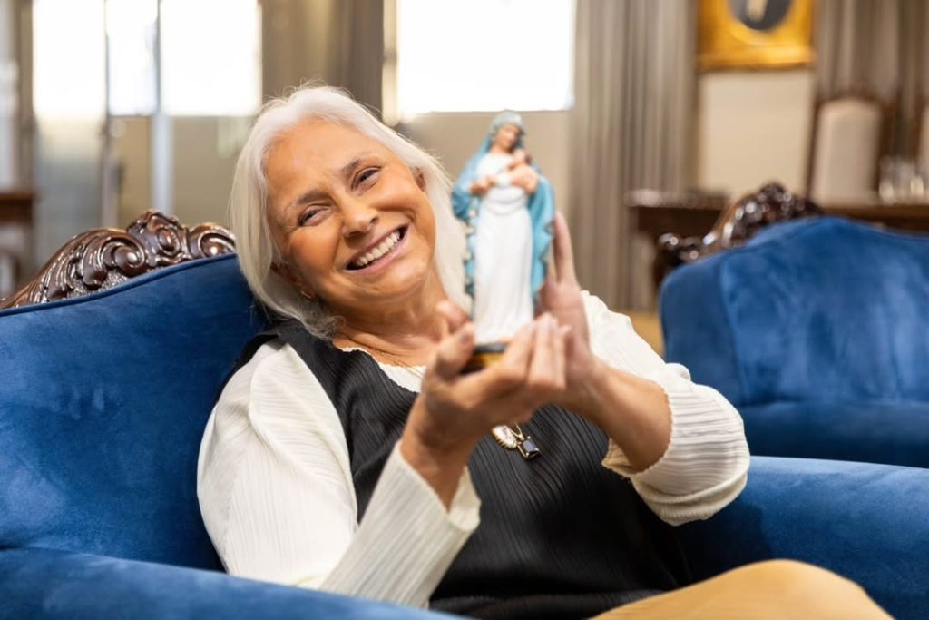 Fafá de Belém celebra perda de 25 kg e reflete sobre carreira e etarismo SaveClip.App 581955864 18172763338368101 1239340765697392077 n