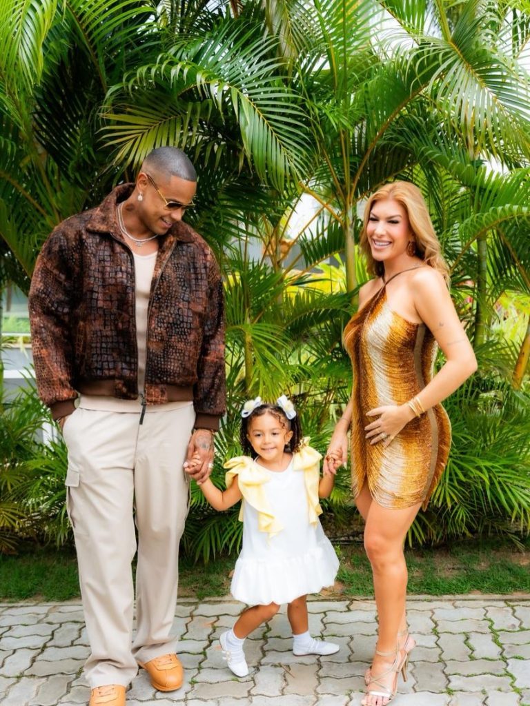 SaveClip.App 582080696 18539403730054733 4286103617409894639 n