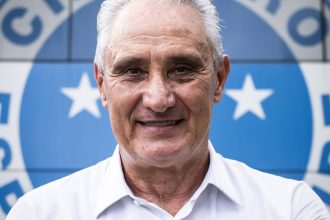 Cruzeiro anuncia Tite como novo treinador https://www.instagram.com/p/DSVV4rVl7o2/