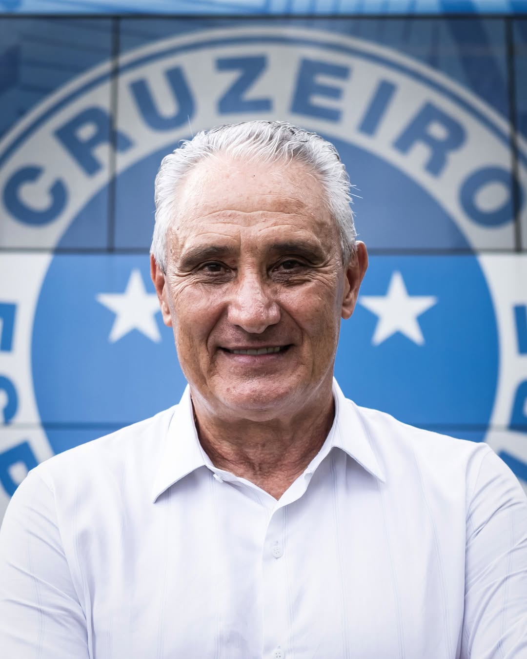 Cruzeiro anuncia Tite como novo treinador https://www.instagram.com/p/DSVV4rVl7o2/