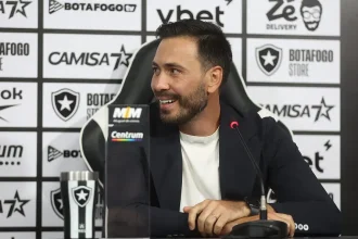 Davide Ancelotti se despede do Botafogo e afirma sair com “consciência tranquila” davide ancelotti aspect ratio 512 320 1