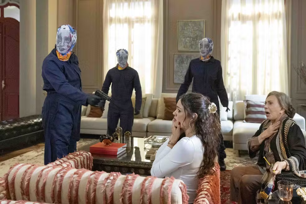 'Três Graças': saiba como foi o roubo das estátuas e o que vem por aí image 28