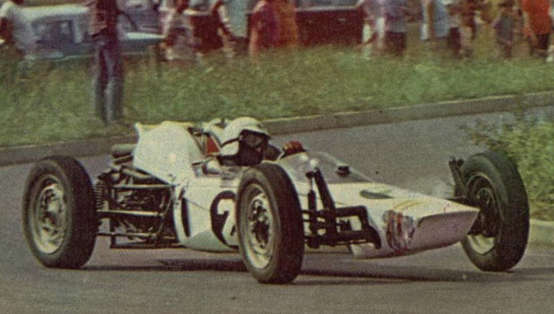 Busto de José Carlos Pace é vandalizado durante GP da Stock Car em Interlagos noticia fvee homenagem gp jose carlos pace interlagos 02