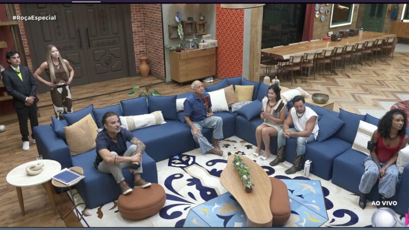 A Fazenda 17 forma Roça Especial quíntupla na reta final do reality roca penultima