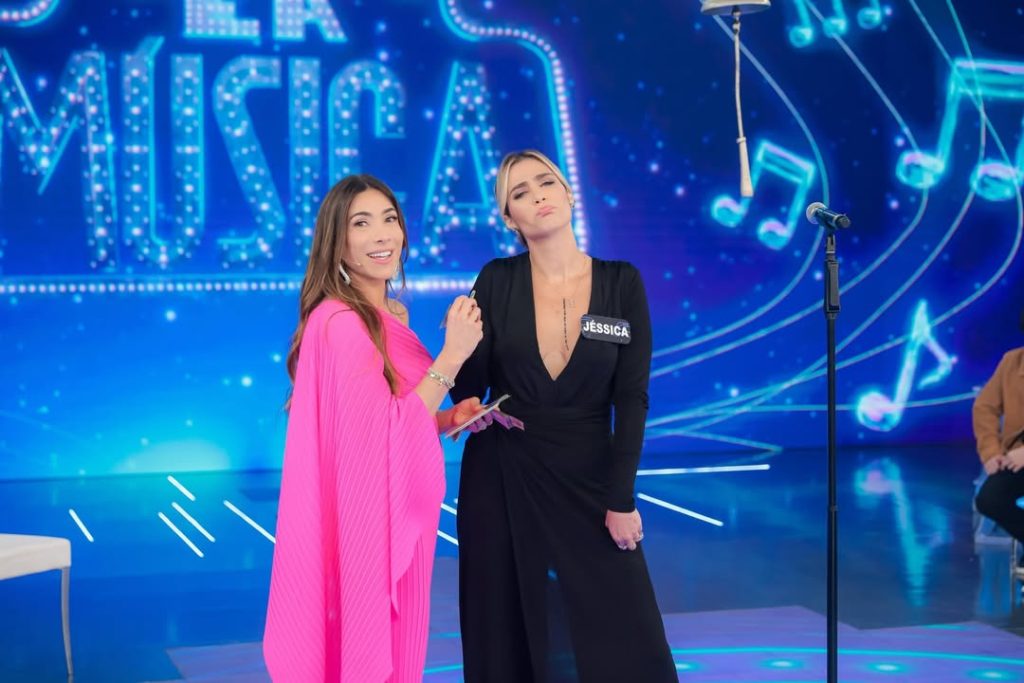 Jéssica Beatriz Costa relembra como descobriu que era filha de Leonardo Programa do Silvio Santos - Foto: Reprodução/Instagram @jessicabeatrizcosta